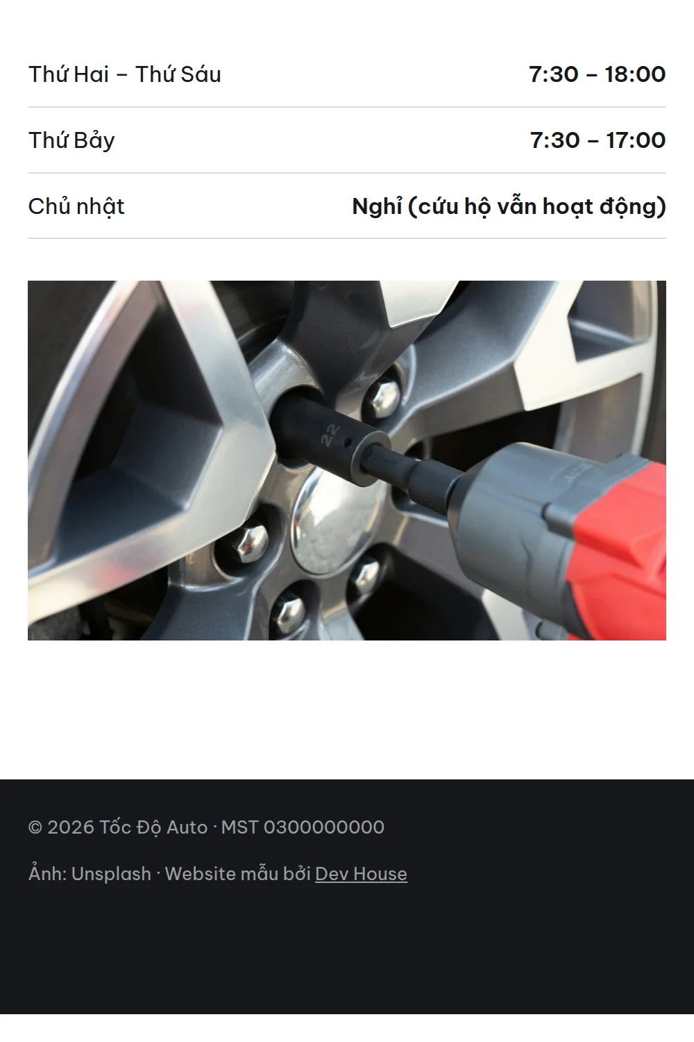 Car garage website template: footer